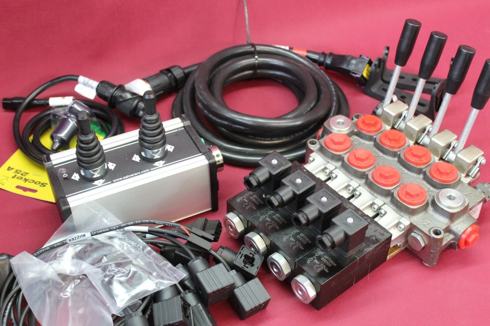 Control Panel 2 Game Controller + 4-Spool Valve Galtech 60 L / Minute Q45